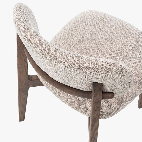 CARMEN Chaise en tissu beige et chêne massif foncé