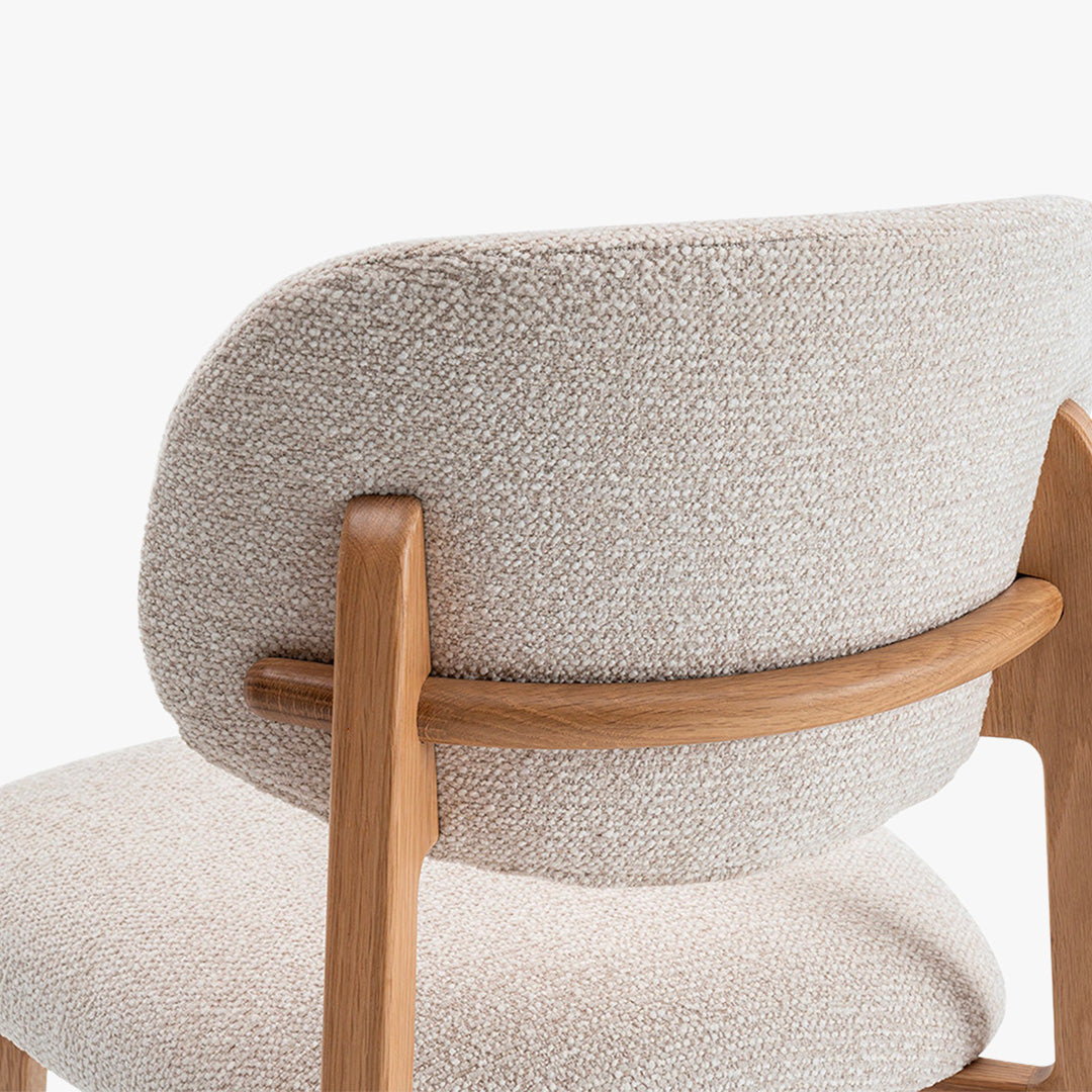 CARMEN Chaise en tissu beige et chêne massif