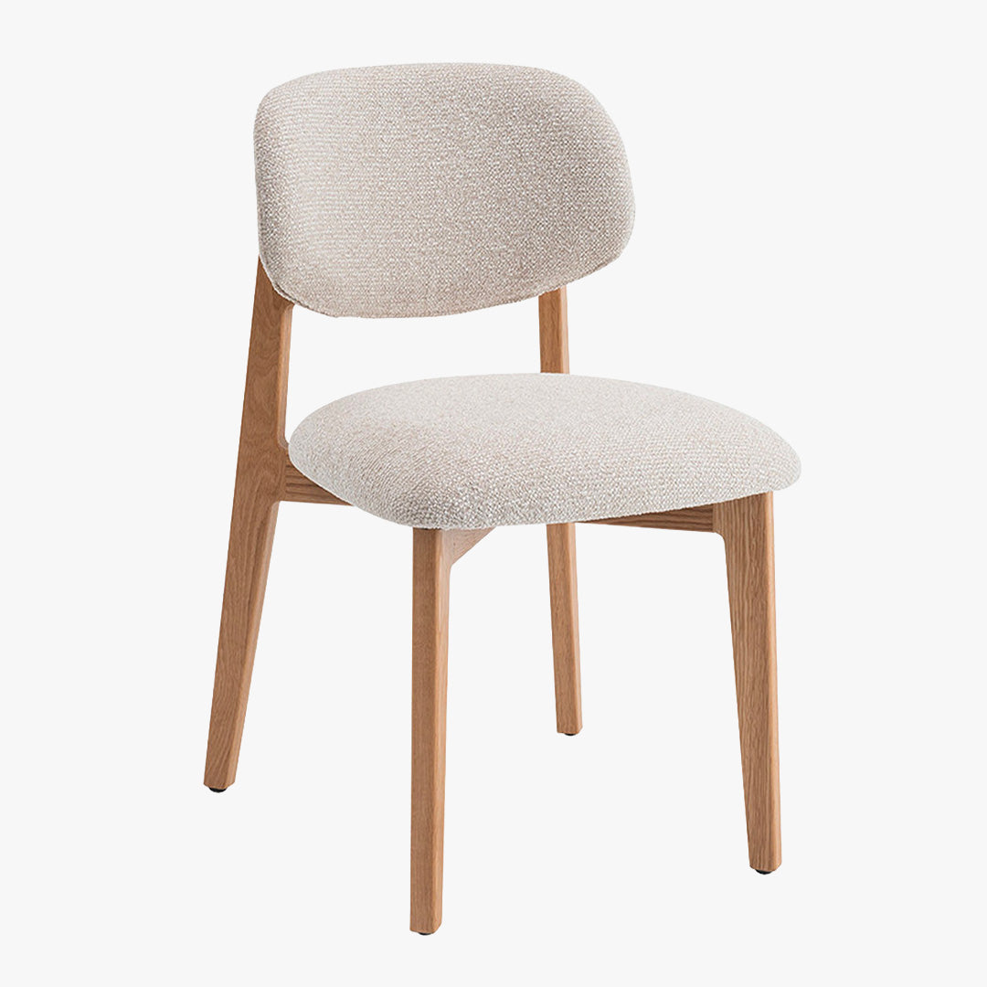 CARMEN Chaise en tissu beige et chêne massif
