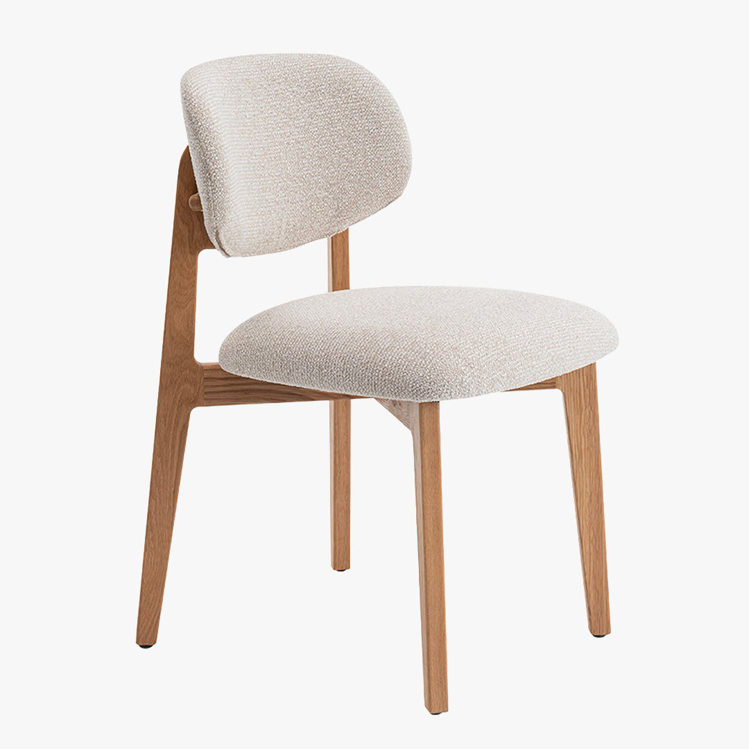CARMEN Chaise en tissu beige et chêne massif