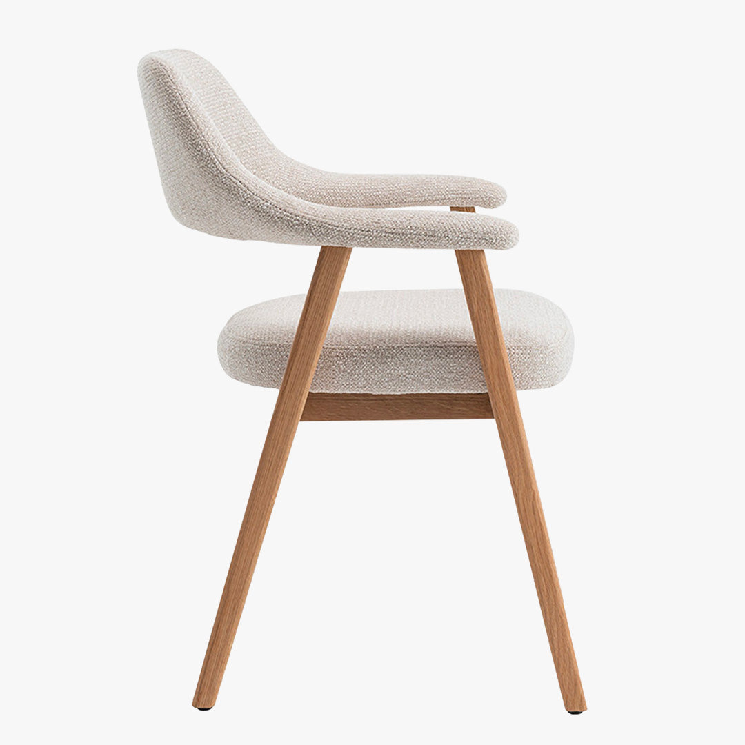 CORALIE Chaise de repas en tissu beige pieds chêne massif clair