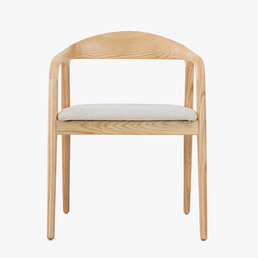 CLAIRE Chaise en tissu beige piètement en bois clair