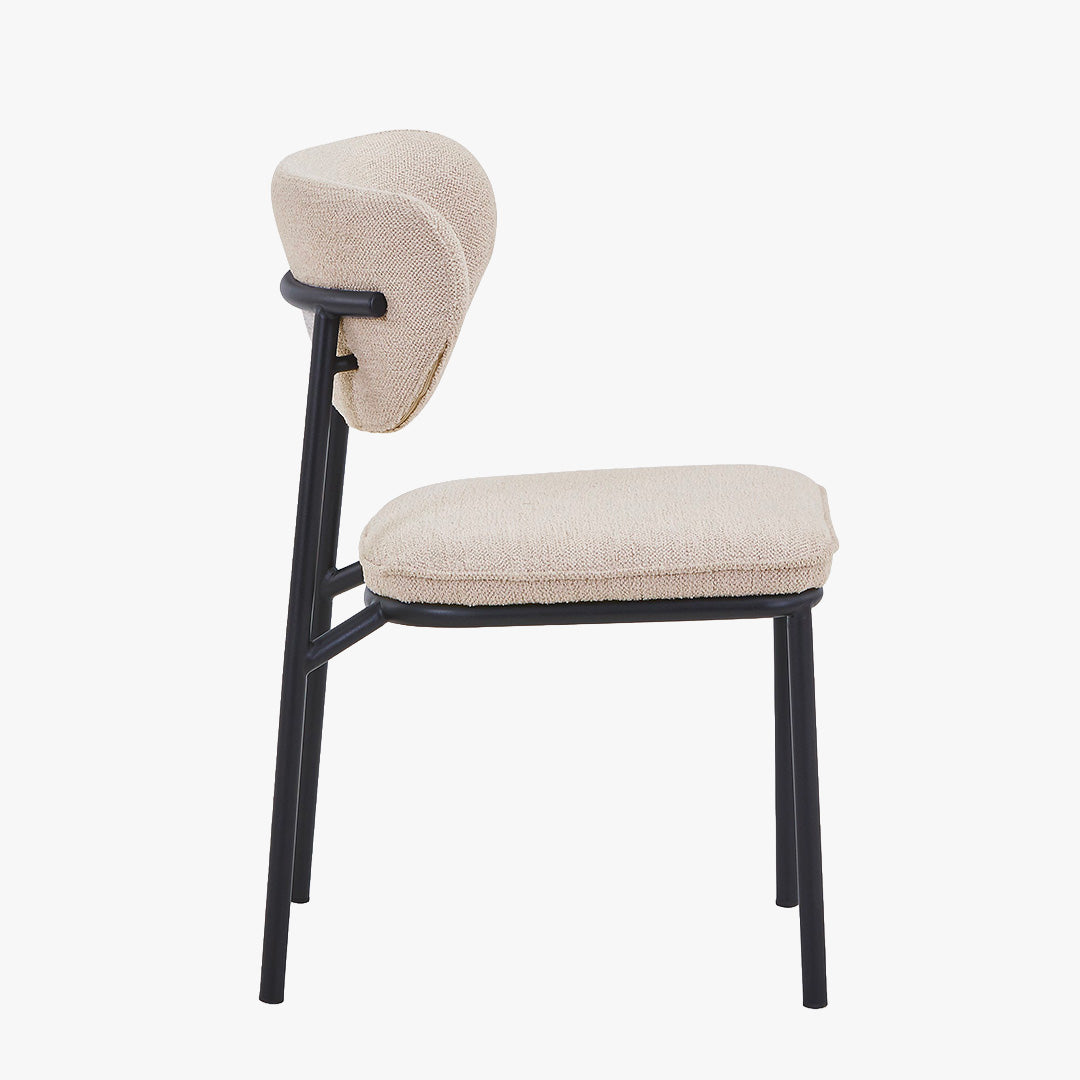 MILA NOIR Lot de 2 chaises en tissu beige piètement en métal noir