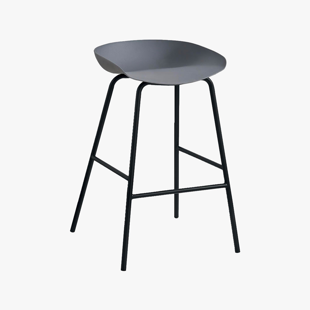 LEVIA Lot de 4 tabourets en plastique gris piètement métal noir