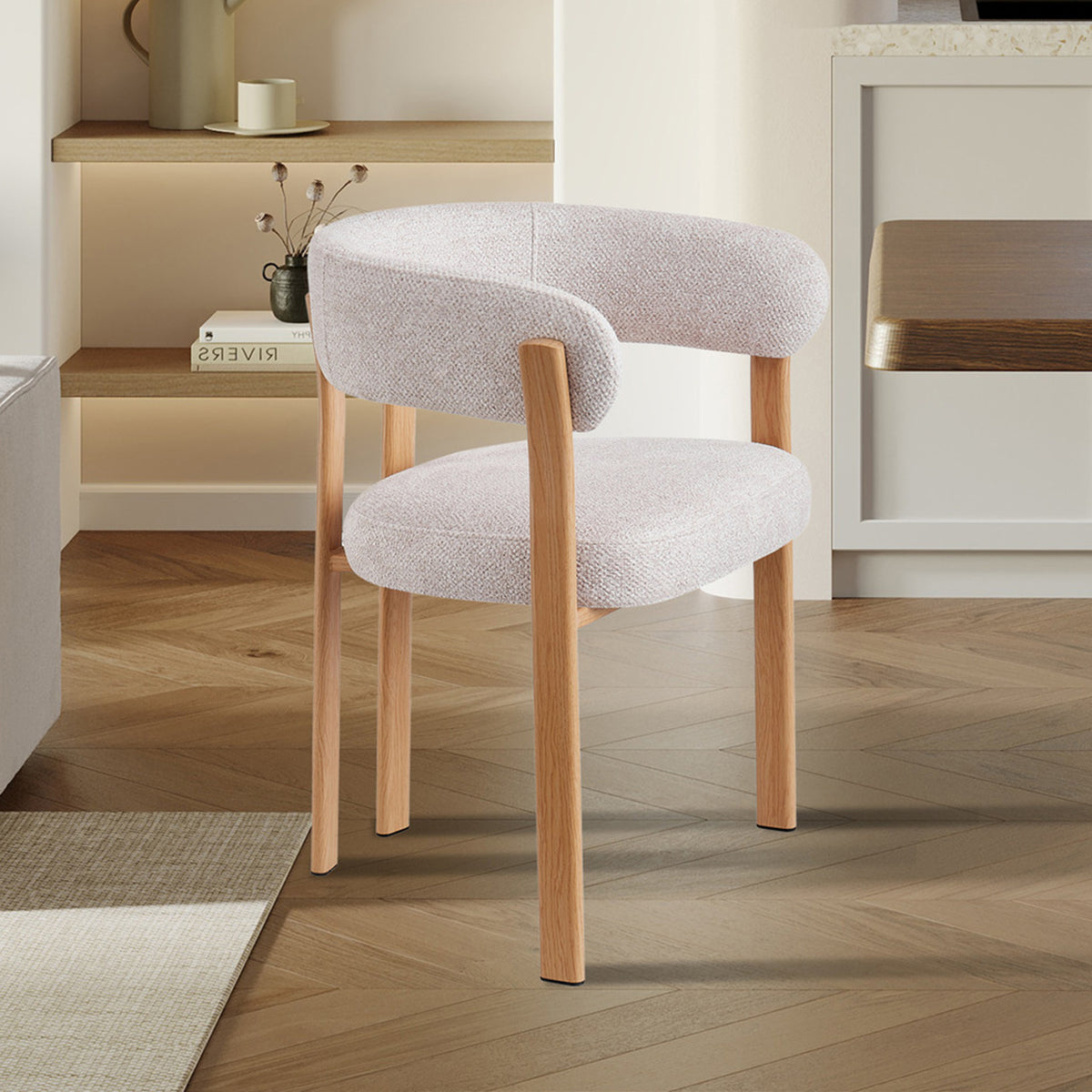 JULIA Lot de 2 chaises avec accoudoir en tissu beige pieds couleur bois clair