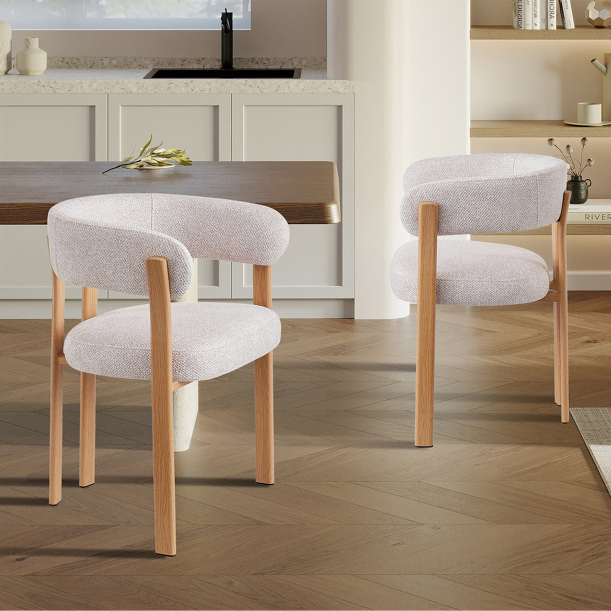 JULIA Lot de 2 chaises avec accoudoir en tissu beige pieds couleur bois clair