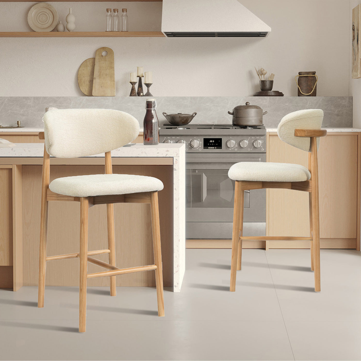 lot de 2 tabourets en tissu beige avec piètement en chêne massif couleur bois clair