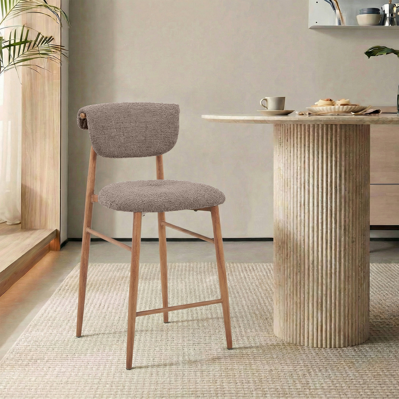 ADRIA Tabouret en tissu taupe pieds couleur bois