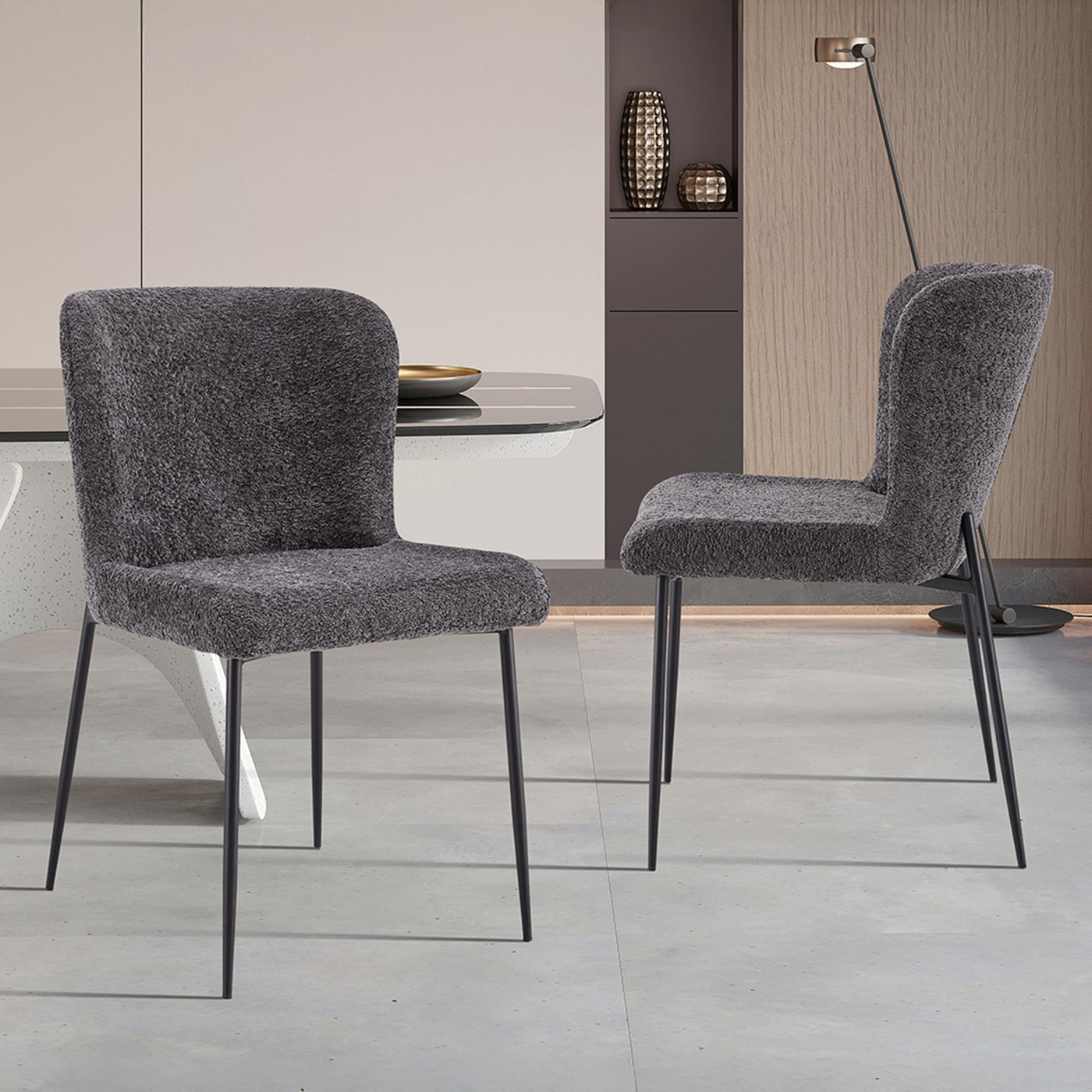 AZEL Lot de 2 chaises tissu bouclette gris anthracite piètement métal noir - Chaise de repas - Mobilier Deco