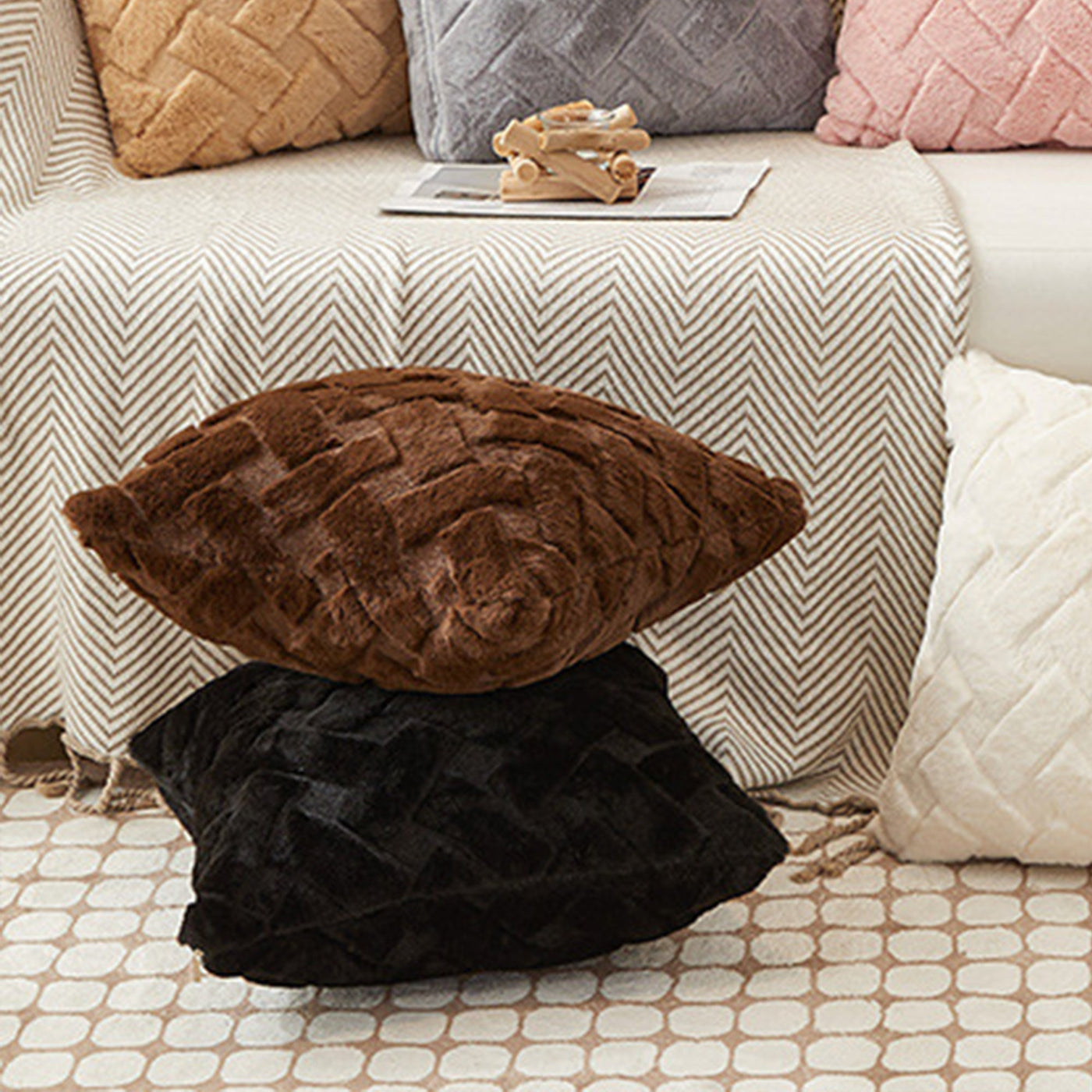 CAPRI Coussin carré en tissu à motifs noir 43x43 cm - Coussins - Mobilier Deco