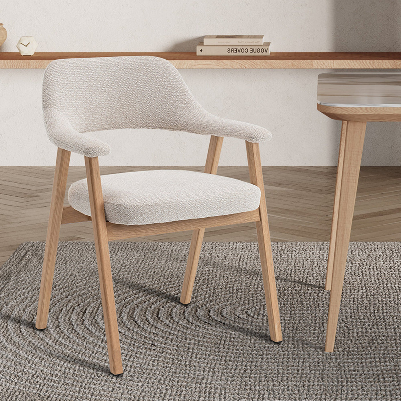 CORALIE Chaise de repas en tissu beige pieds chêne massif clair - Chaise de repas - Mobilier Deco