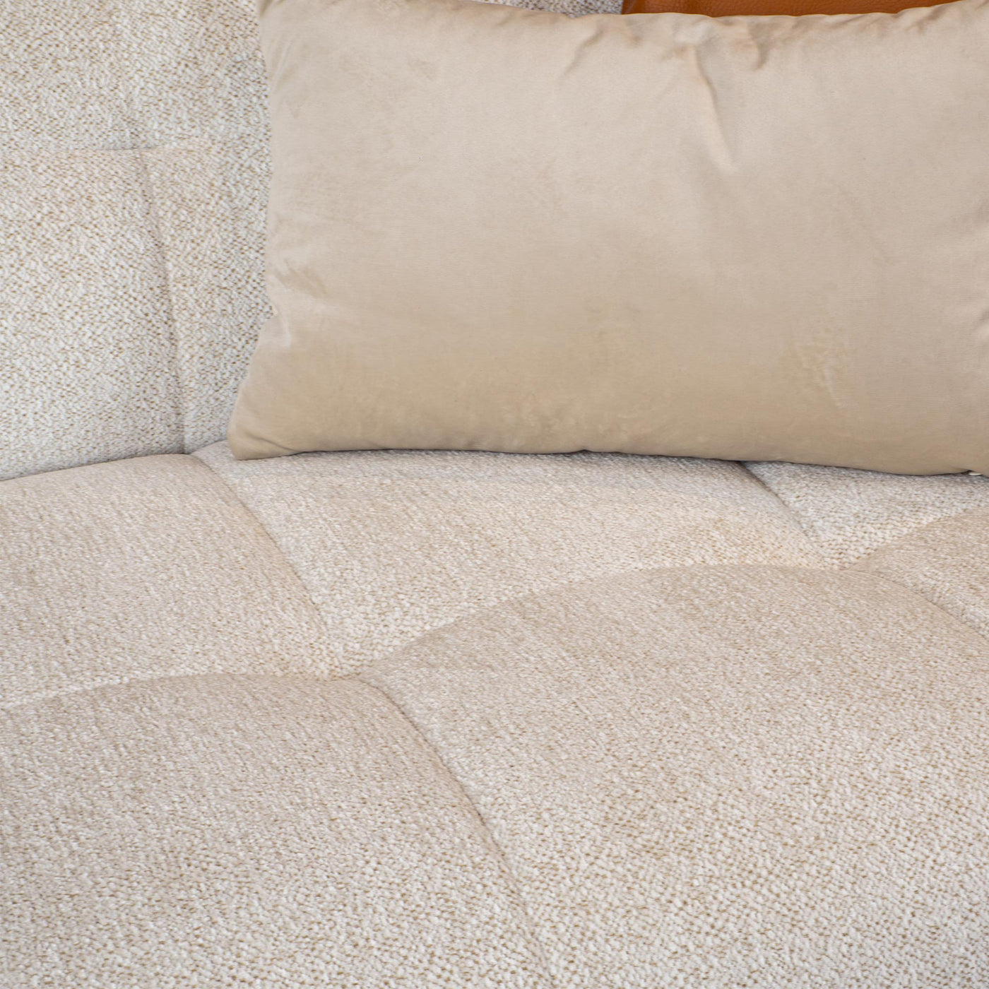 DEYNA Canapé d’angle en tissu capitonné beige - Angle gauche