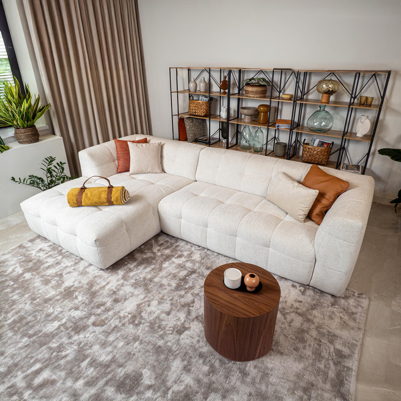 DEYNA Canapé d’angle en tissu capitonné beige - Angle gauche - Canapés d'angle - Mobilier Deco