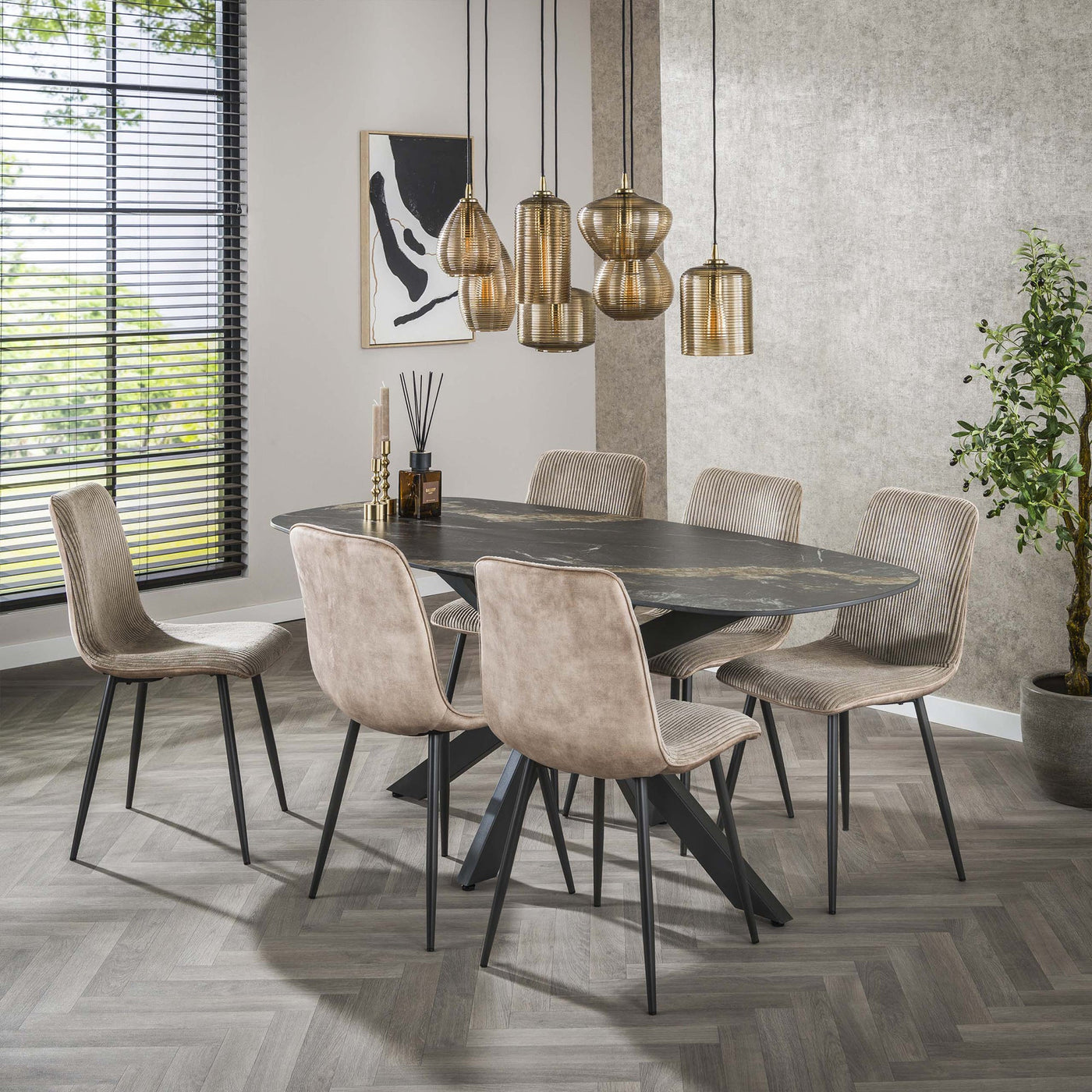 EDENA Table à manger ovale en céramique noir et doré piètement en acier noir - Table à manger - Mobilier Deco