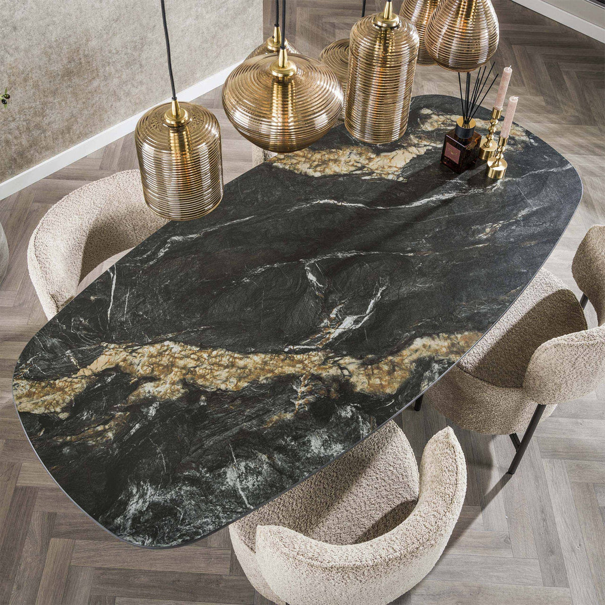 EDENA Table à manger ovale en céramique noir et doré piètement en acier noir - Table à manger - Mobilier Deco