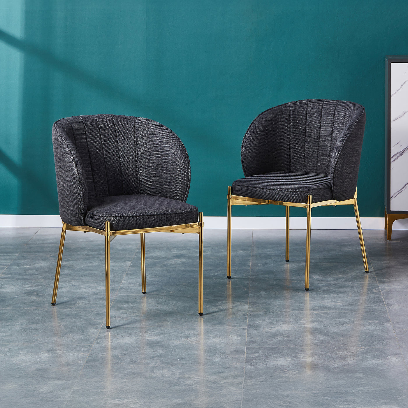 ELIANA Lot de 2 chaises en tissu noir pieds en métal doré
