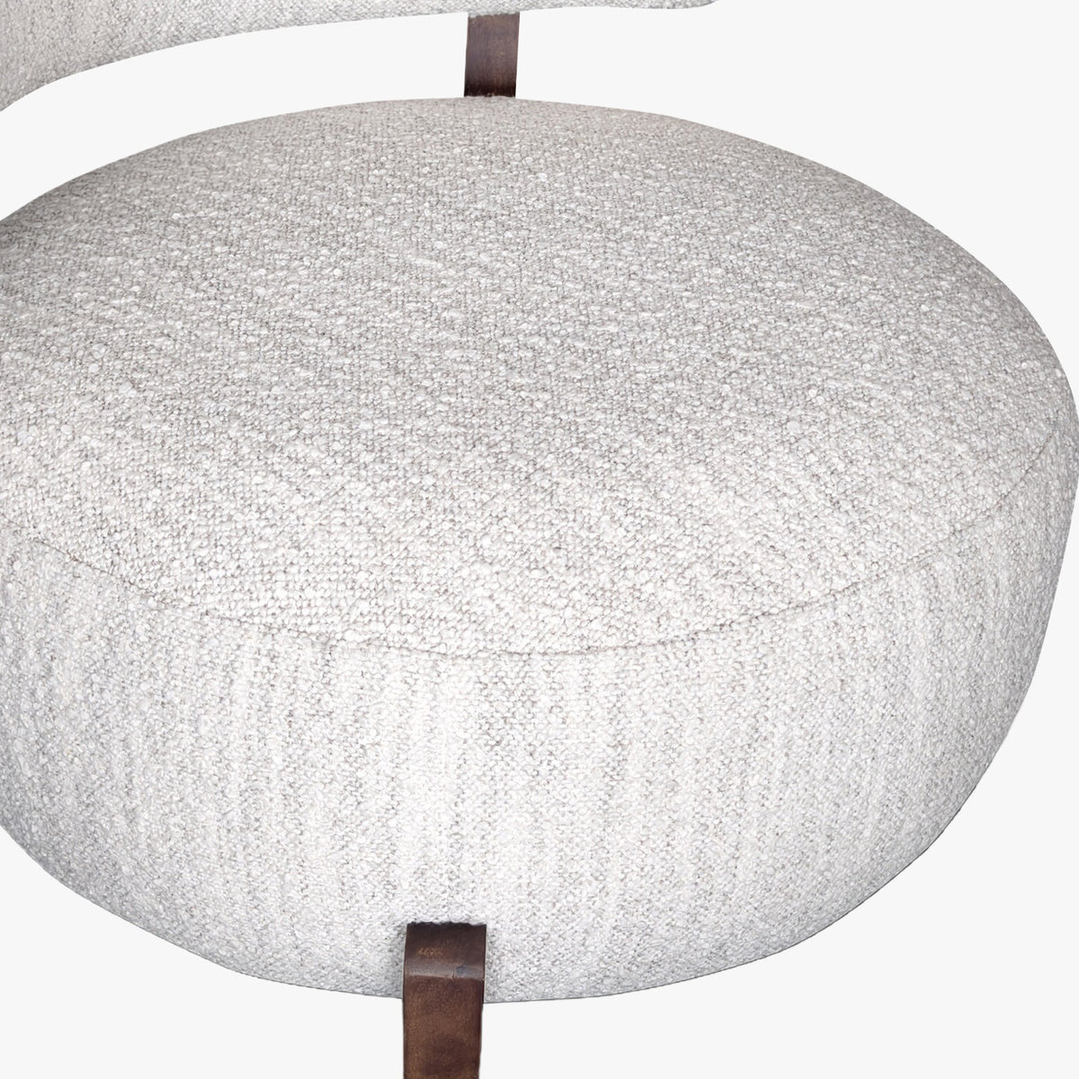 ESTER Fauteuil en tissu blanc écru pieds en bois foncé - Fauteuils - Mobilier Deco