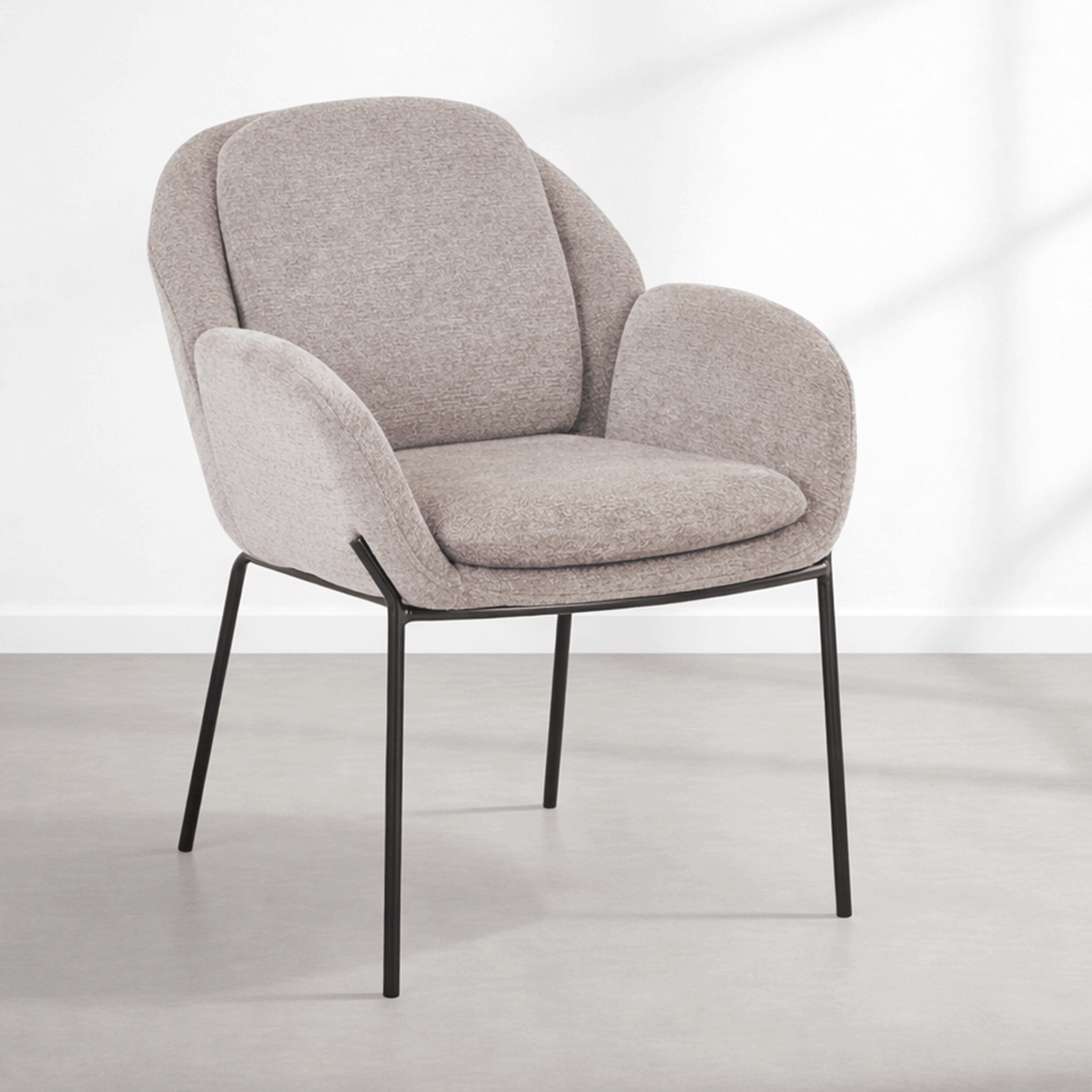 EYLA Chaise en tissu taupe pieds en métal noir