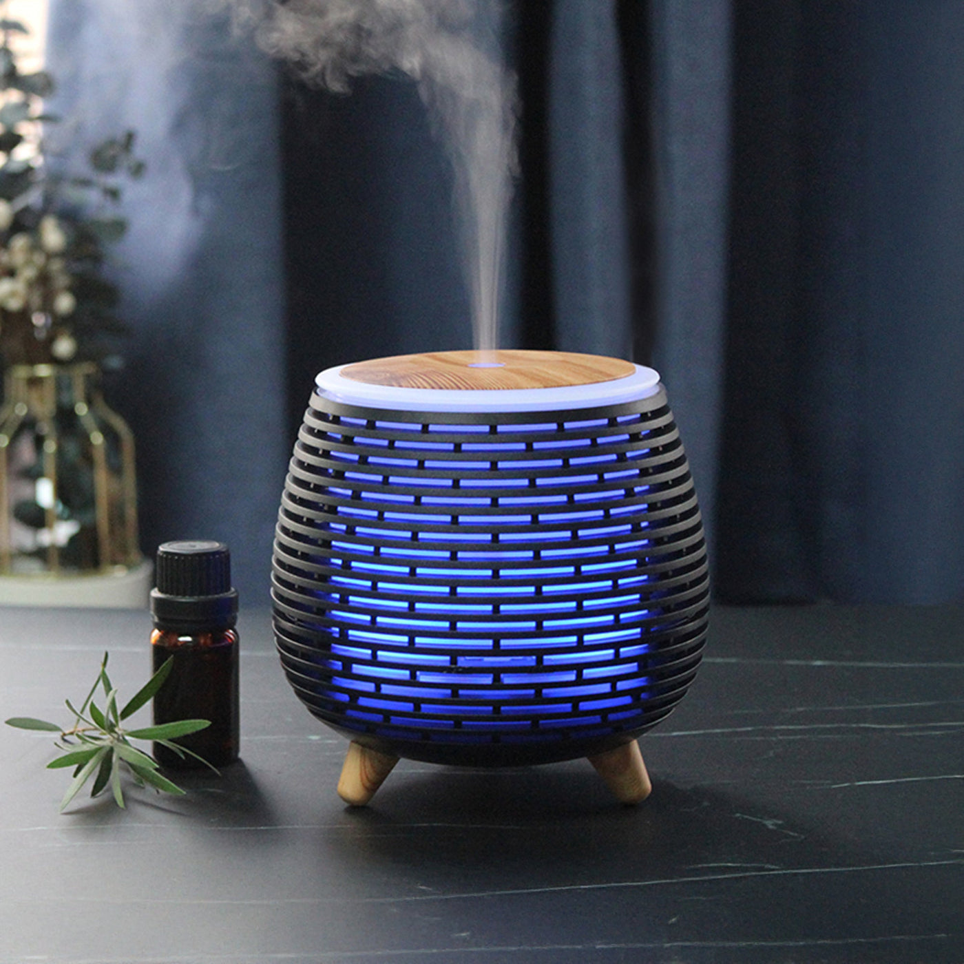 HELYR Diffuseur d'huiles essentielles à LED noir - Diffuseurs - Mobilier Deco
