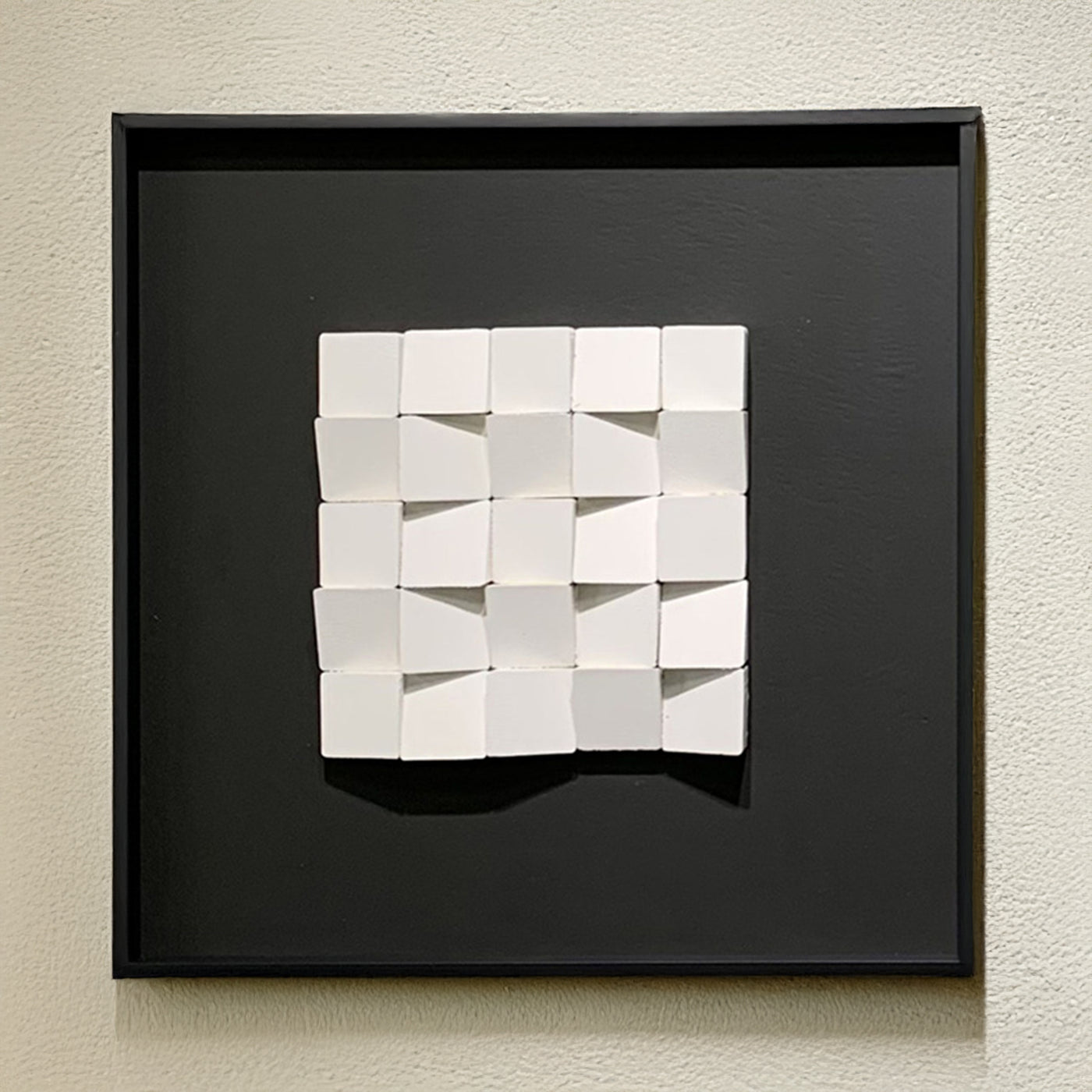 IZIA Tableau peinture à l'huile relief carré cadre aluminium noir - 50x50 cm