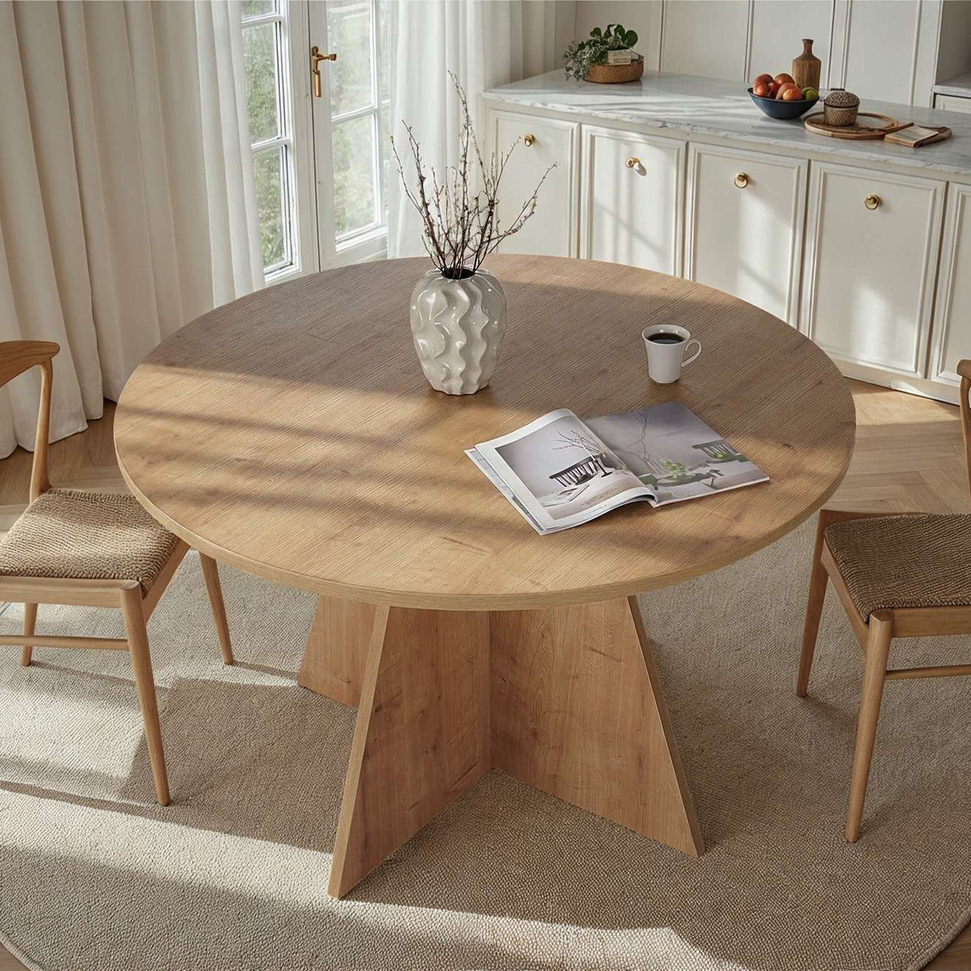 LEYVA Table à manger ronde couleur bois clair D120 cm