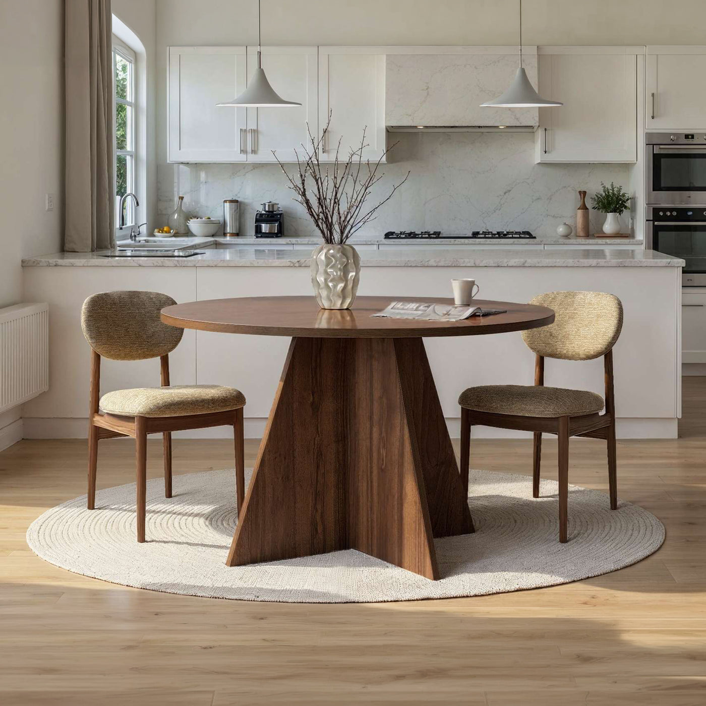 LEYVA Table à manger ronde couleur bois foncé D120 cm