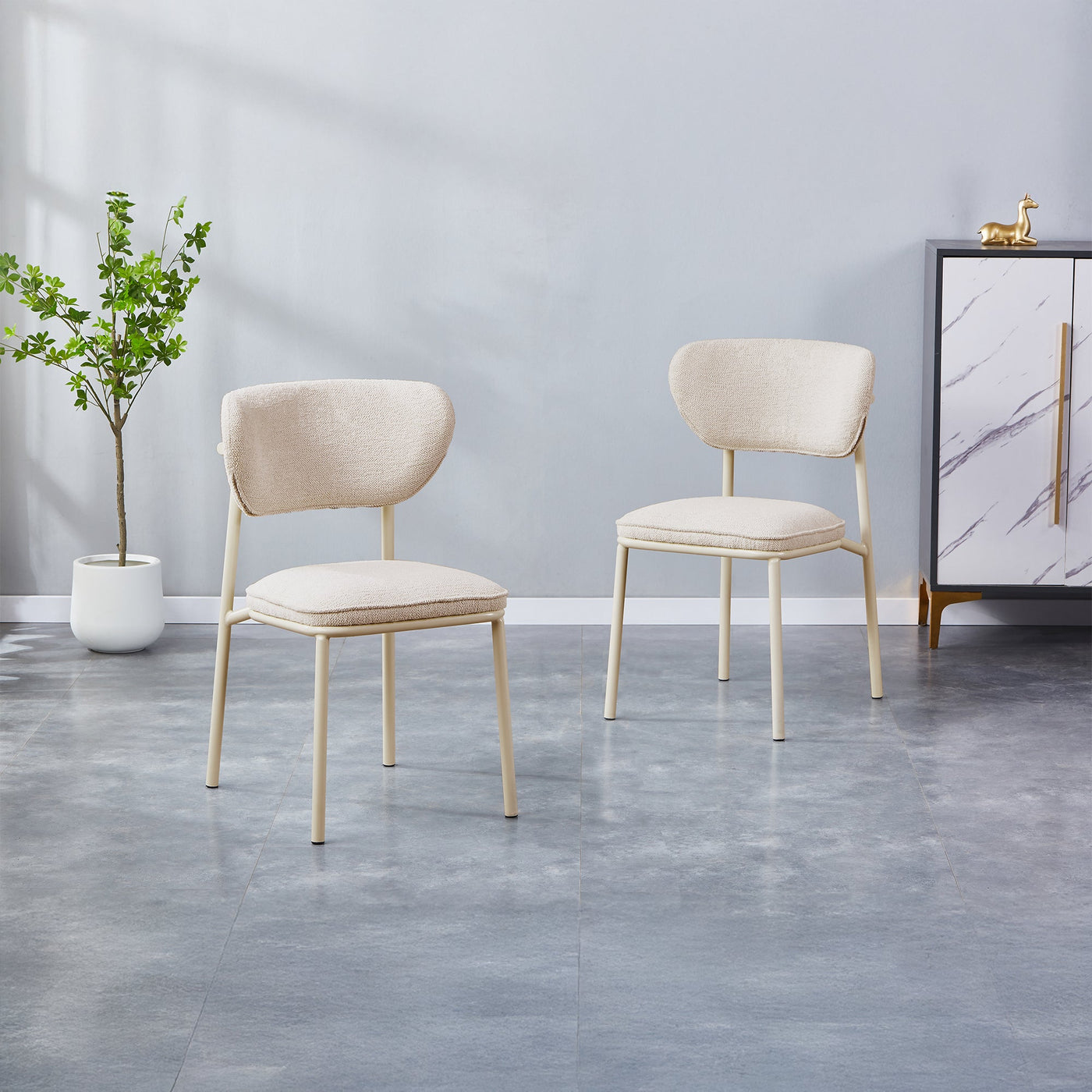 MILA Lot de 2 chaises en tissu beige piètement en métal beige - Chaise de repas - Mobilier Deco