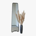 MIRANY Miroir sur pieds rectangulaire en fer noir 122x58 cm