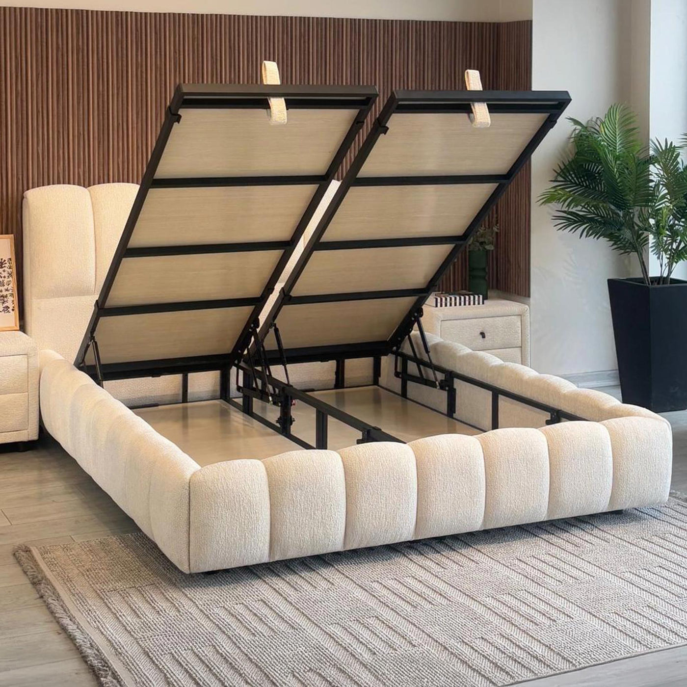 SAPHIRA Lit double en tissu beige avec coffre 140x190 cm
