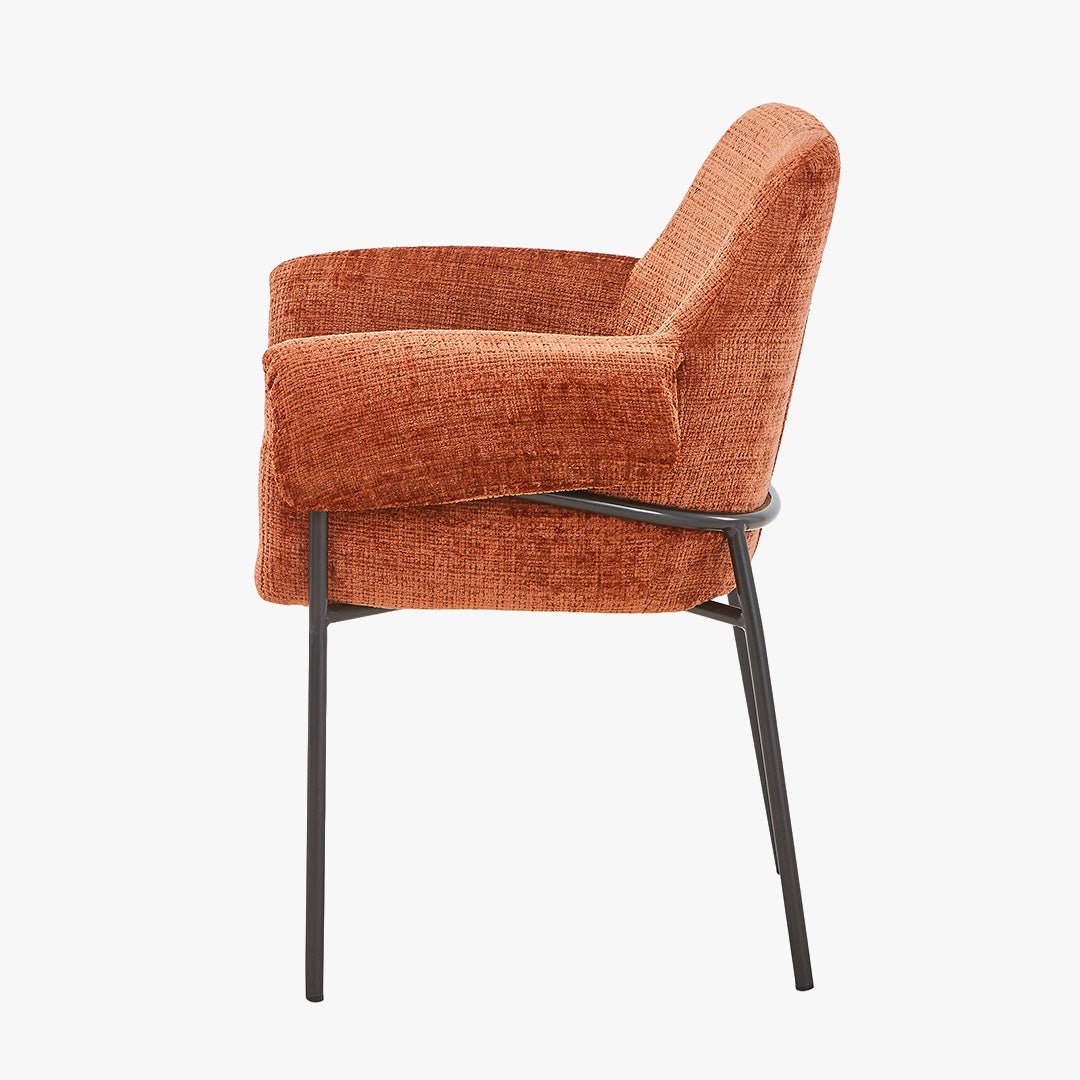 SARA Chaise en tissu terracotta pieds en métal noir - Chaise de repas - Mobilier Deco