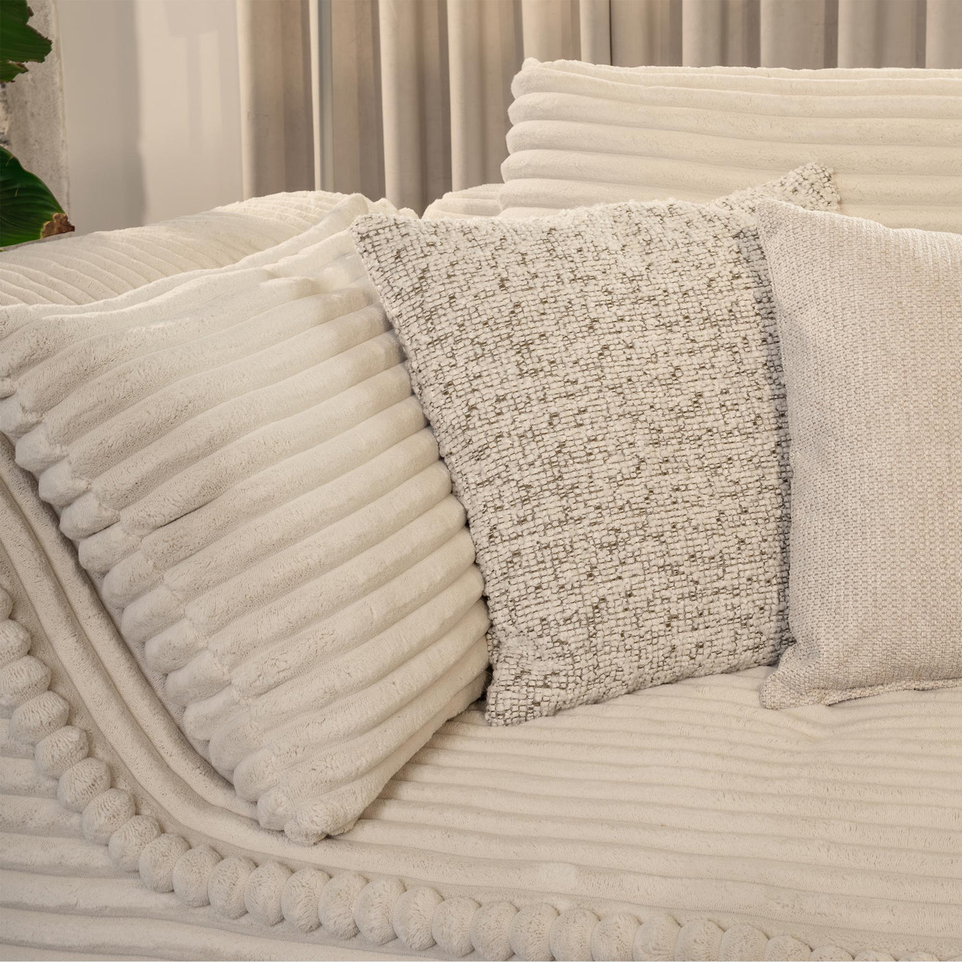 SEYNA Canapé d’angle convertible avec coffre en velours côtelé beige - Angle droit