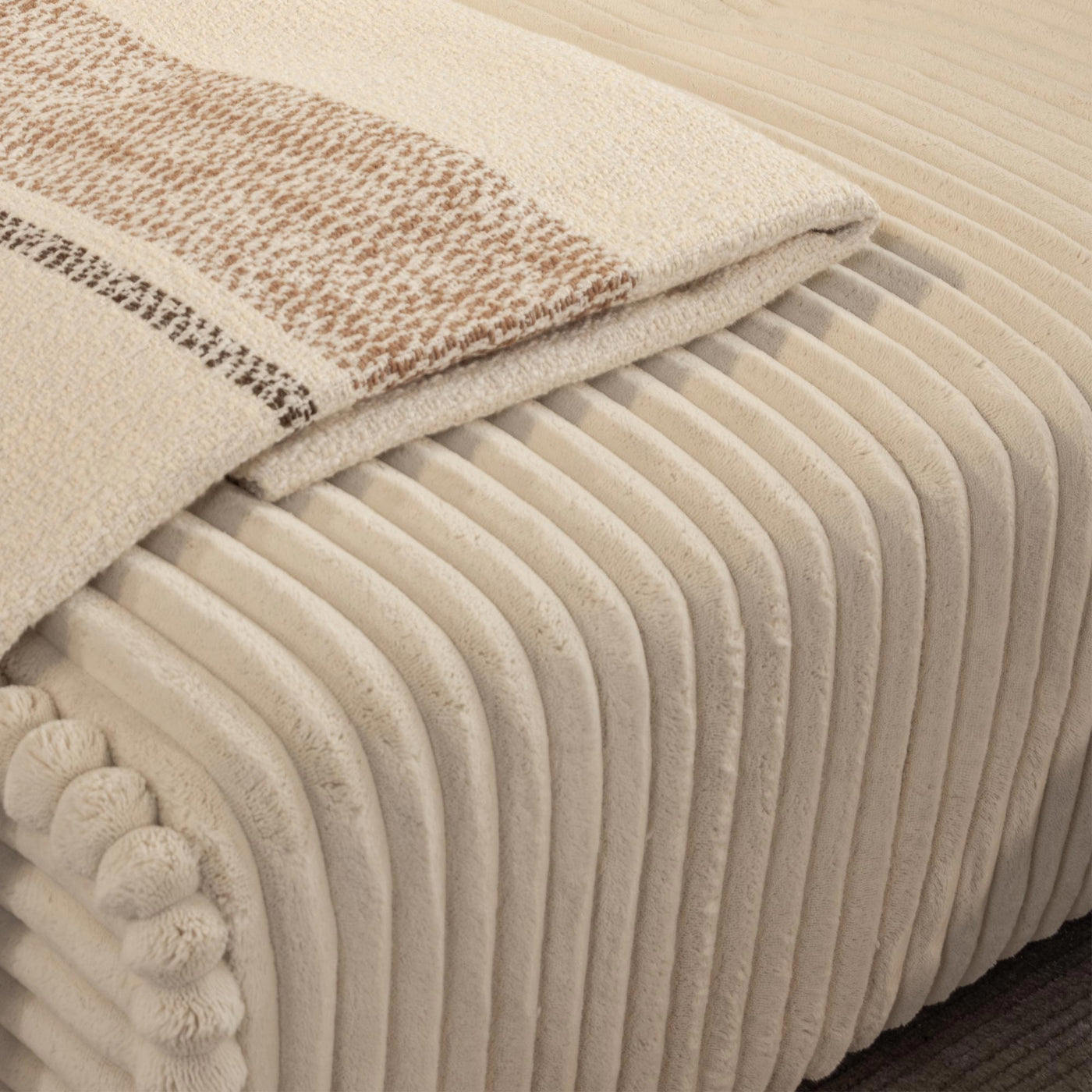 SEYNA Canapé d’angle convertible avec coffre en velours côtelé beige - Angle gauche