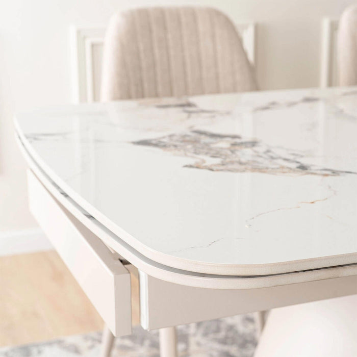 STACY Table à manger extensible en céramique couleur marbre blanc pieds en métal 160-240 cm
