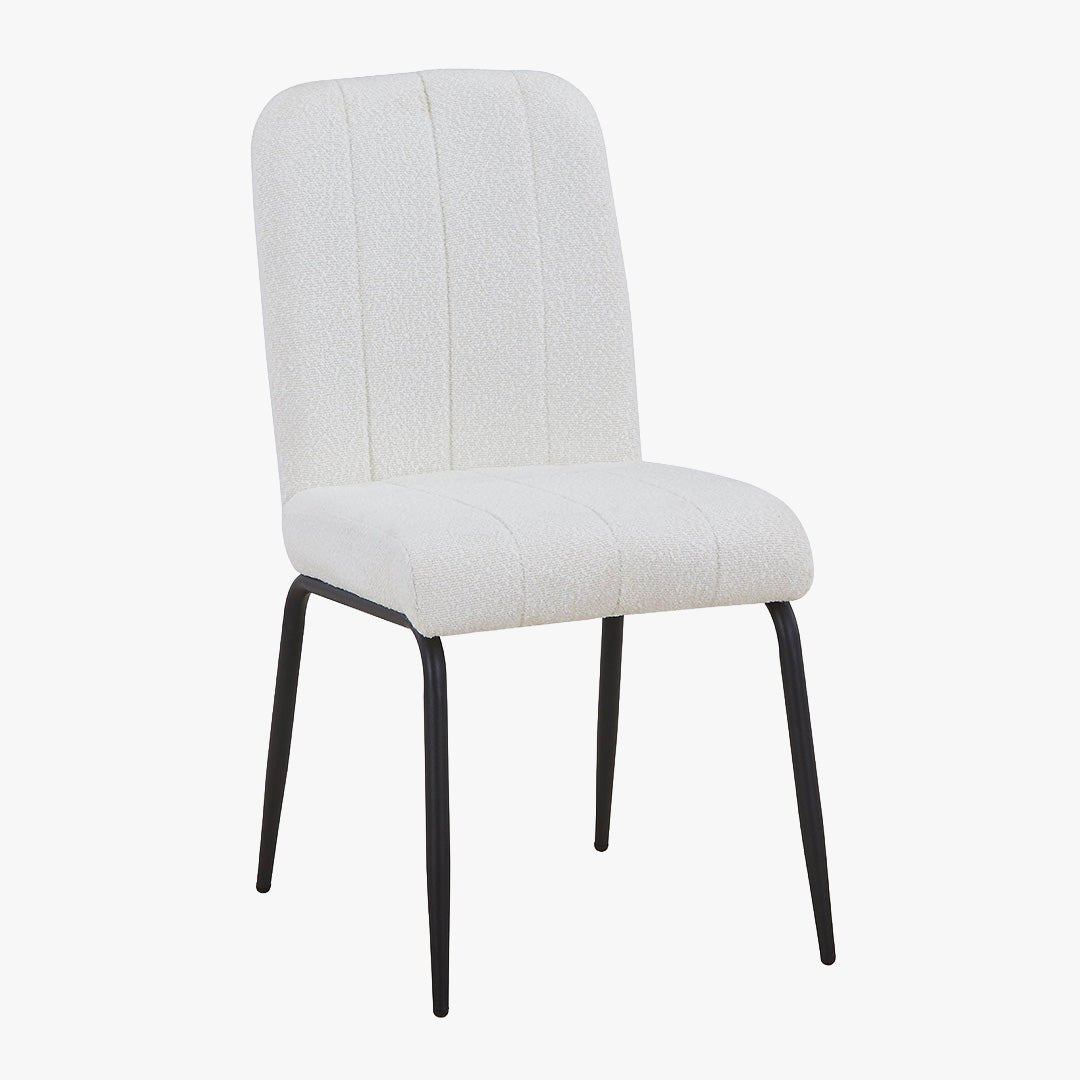 ZERA Lot de 4 chaises en tissu bouclette blanc écru pieds en métal noir - Chaise de repas - Mobilier Deco