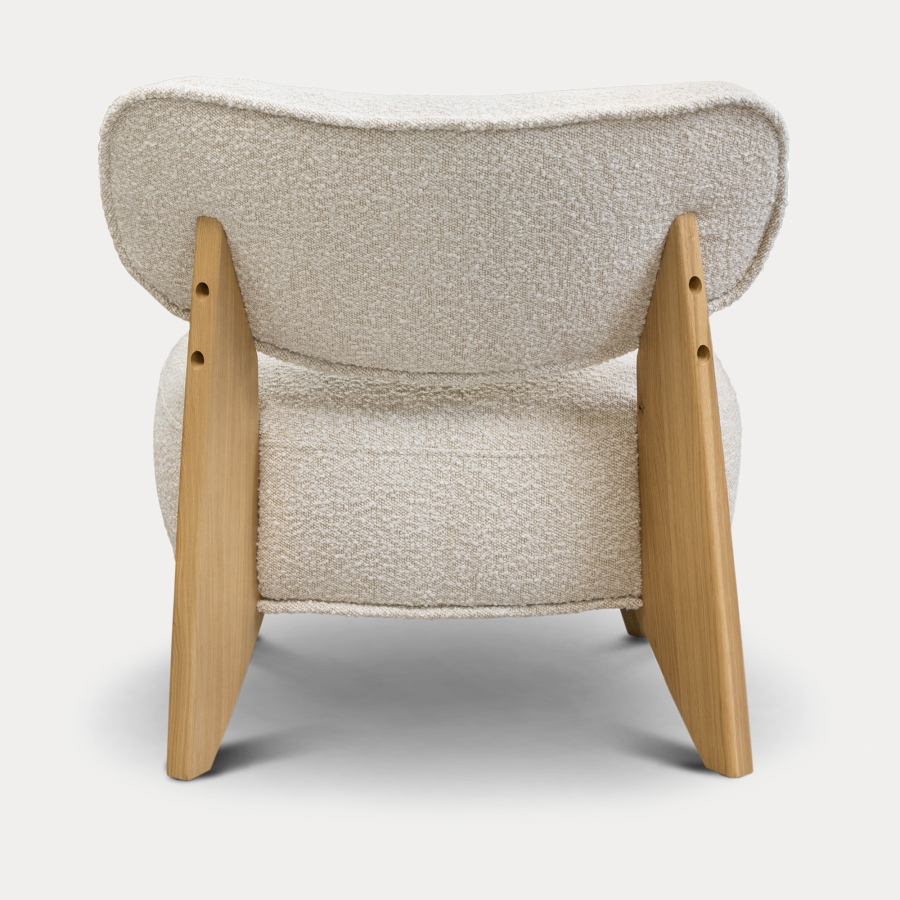 Fauteuil design effet peau de mouton beige