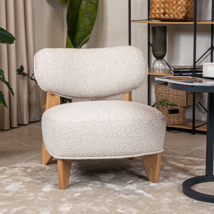 Fauteuil design effet peau de mouton beige